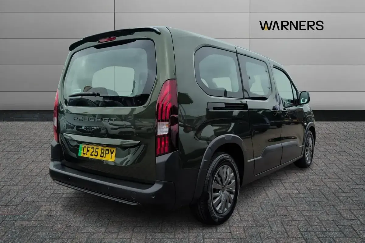 Used Peugeot e-Rifter Allure 98 kW (134 HP) 2025 Green MPV