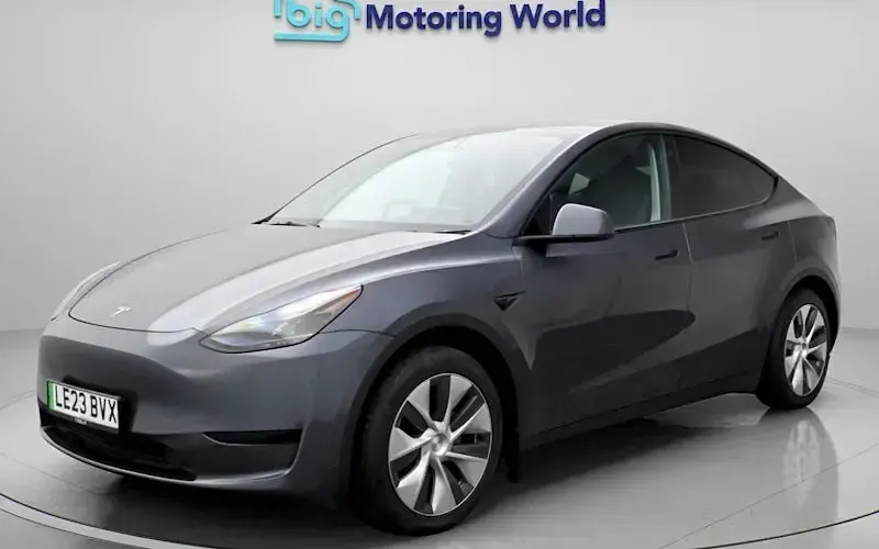 Used Tesla Model Y Standard Range 219 kW (299 HP) 2023 Grey SUV