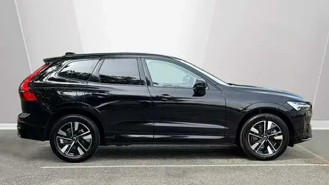 Used Volvo XC60 Plus 250 HP (183 kW) 2025 SUV