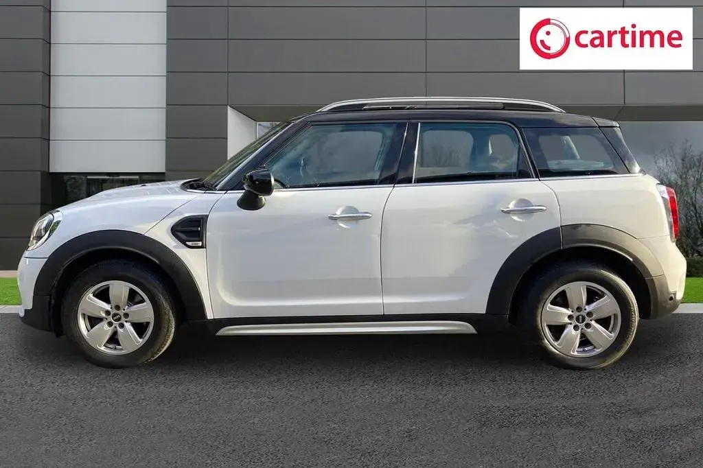 Used Mini Cooper Classic 136 HP (100 kW) 2019 White Hatchback
