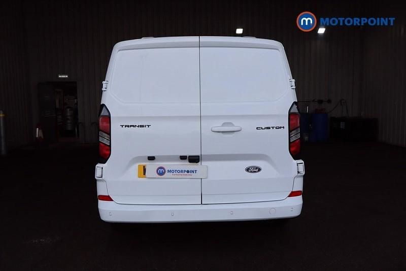 Used Ford Transit Custom Limited 136 HP (100 kW) 2024 White Van