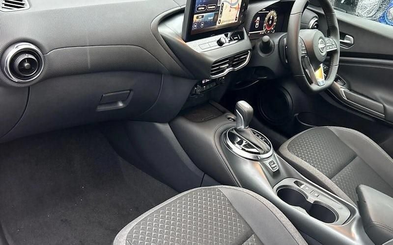 New Nissan Juke N-Connecta 114 HP (83 kW) 2025 White SUV