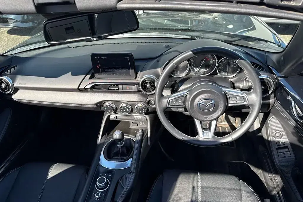 Used Mazda MX5 Inclusive 132 HP (97 kW) 2022 Blue Cabriolet