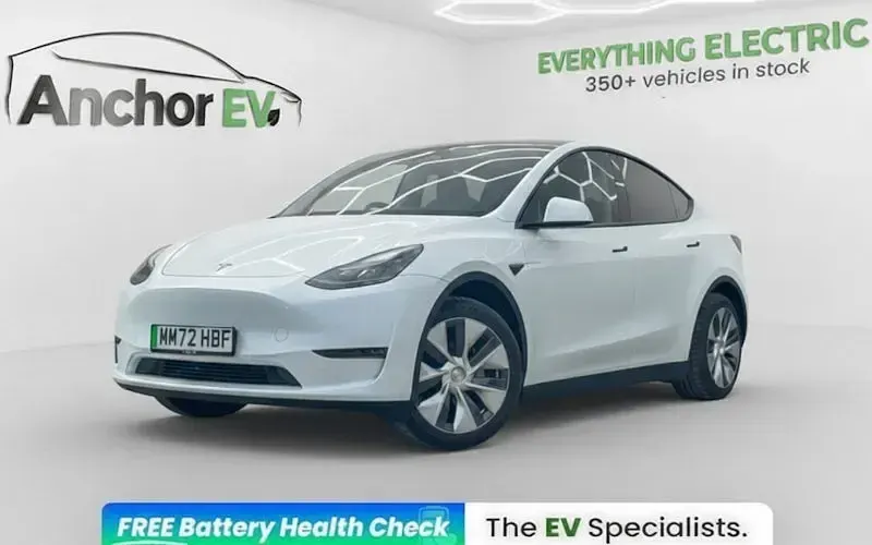 Used Tesla Model Y Long Range AWD 286 kW (389 HP) 2025 SUV