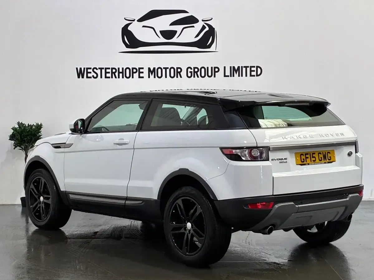 Used Land Rover Range Rover evoque Pure 2015 White Coupe