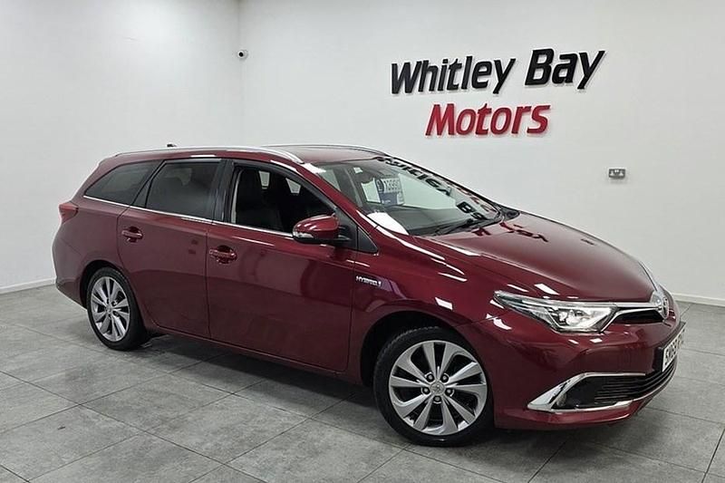 Used Toyota Auris Touring Sports 136 HP (100 kW) 2018 Estate