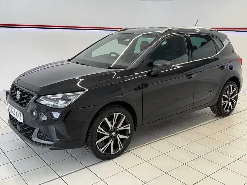 Used Seat Arona FR 110 HP (80 kW) 2023 Black SUV