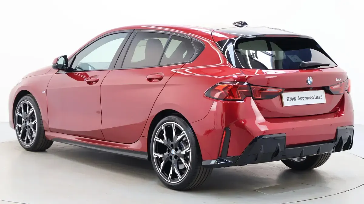 Used BMW 123 M Sport 215 HP (158 kW) 2025 Red Hatchback