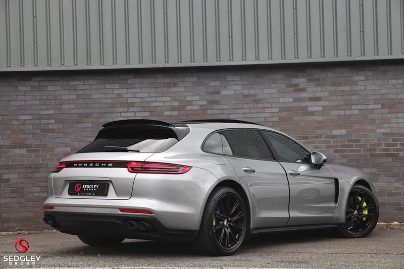 Used Porsche Panamera Sport Turismo 462 HP (339 kW) 2019 Silver Sedan