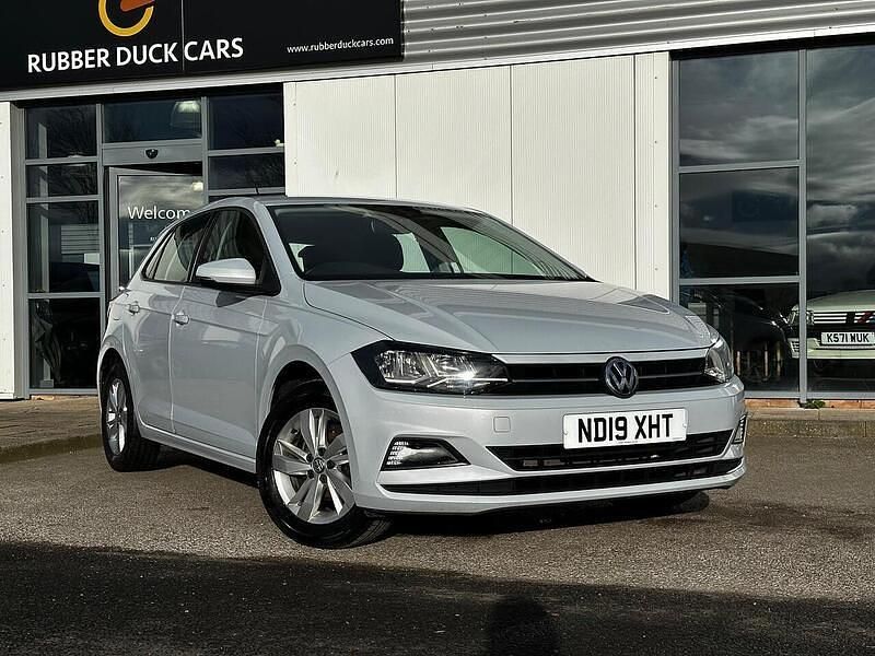 Used VW Polo Edition 95 HP (69 kW) 2019 Silver Hatchback
