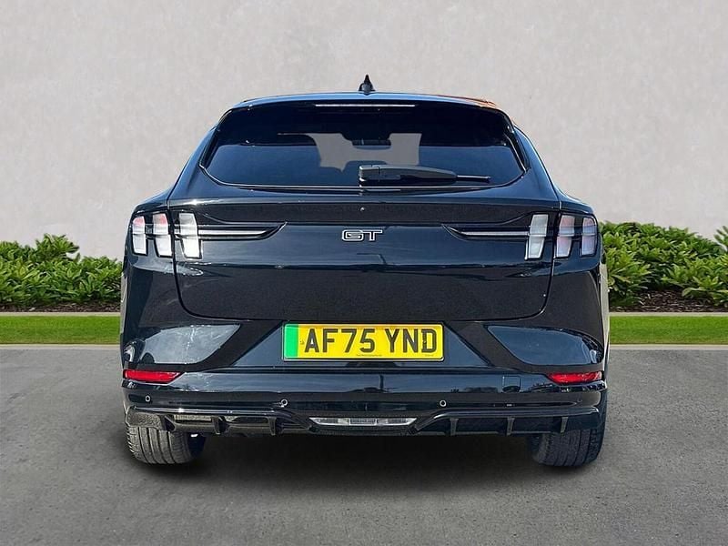 New Ford Mustang Extended Range 487 HP (358 kW) 2025 Black Hatchback