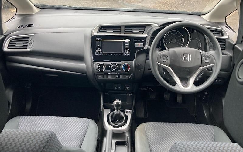 Second-hand Honda Jazz S 102 CP (75 kW) 2020 Hatchback
