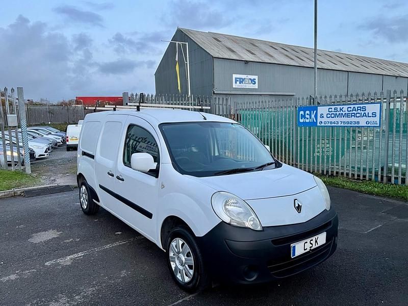 White Used 2011 Renault Kangoo Van | £3,595 (A bit pricey) - Image 1/4
