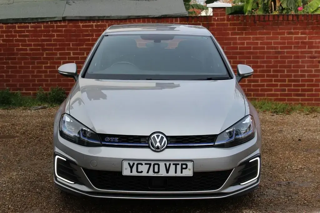 Used VW Golf VII GTE 204 HP (150 kW) 2020 Silver Hatchback