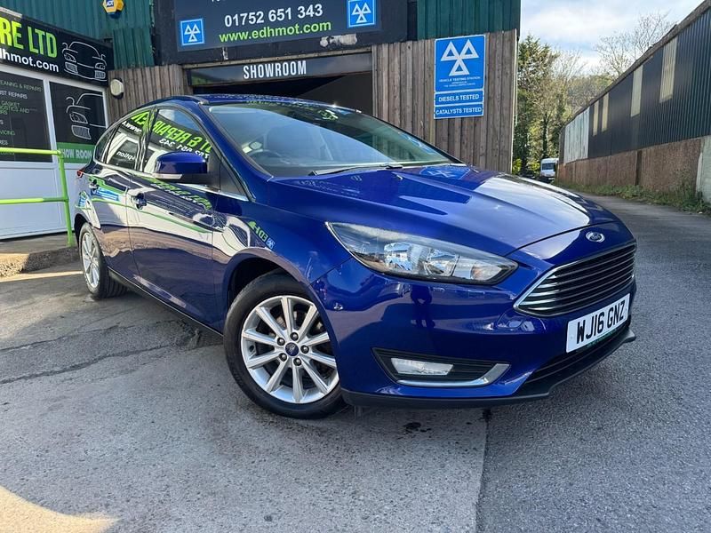 Used Ford Focus Titanium 2016 Blue Hatchback