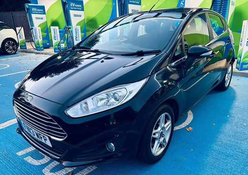 Used Ford Fiesta Zetec 2013 Black Hatchback