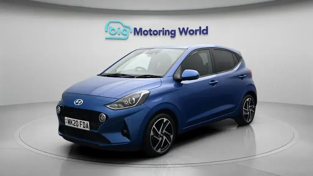 Used Hyundai i10 Premium 84 HP (61 kW) 2020 Blue Hatchback