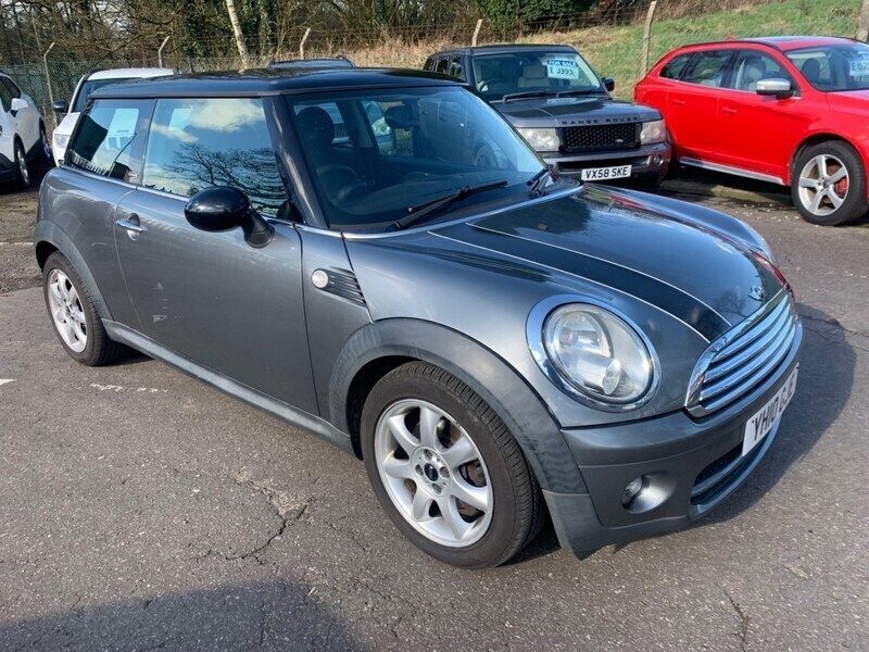 Grey Used 2010 Mini Cooper D Hatch Hatchback | £1,695 (Fair price) - Image 1/4