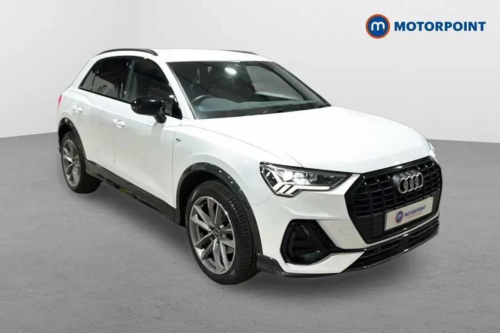 Usado Audi Q3 Black Edition 150 HP (110 kW) 2022 SUV