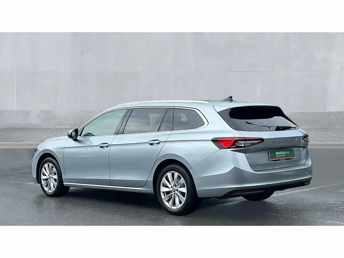 Used Skoda Superb SE Technology 150 HP (110 kW) 2025 Silver Estate