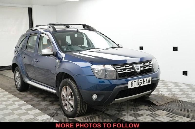 Blue Used 2015 Dacia Duster Lauréate SUV | £5,129 (Fair price) - Image 1/4