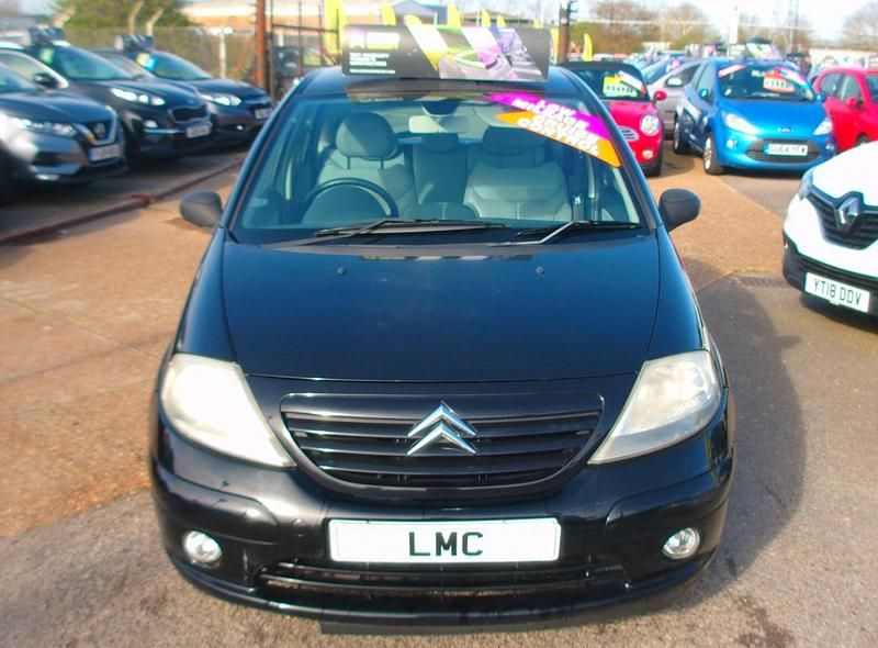 Used Citroën C3 Exclusive 109 HP (80 kW) 2003 Black Hatchback