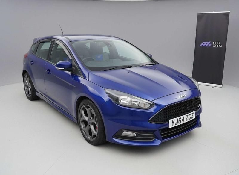 Used Ford Focus ST 250 HP (183 kW) 2015 Blue Hatchback