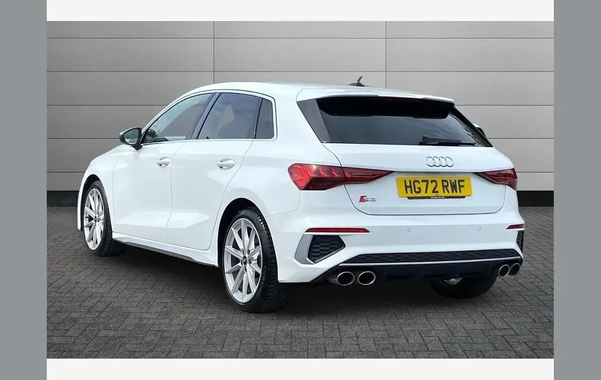 Used Audi S3 Sportback Comfort 310 HP (228 kW) 2022 White Hatchback
