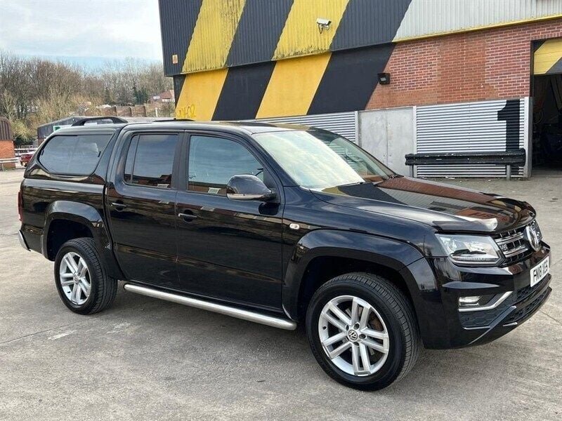 Black Used 2018 VW Amarok Highline Pickup | £19,450 (Fair price) - Image 1/4