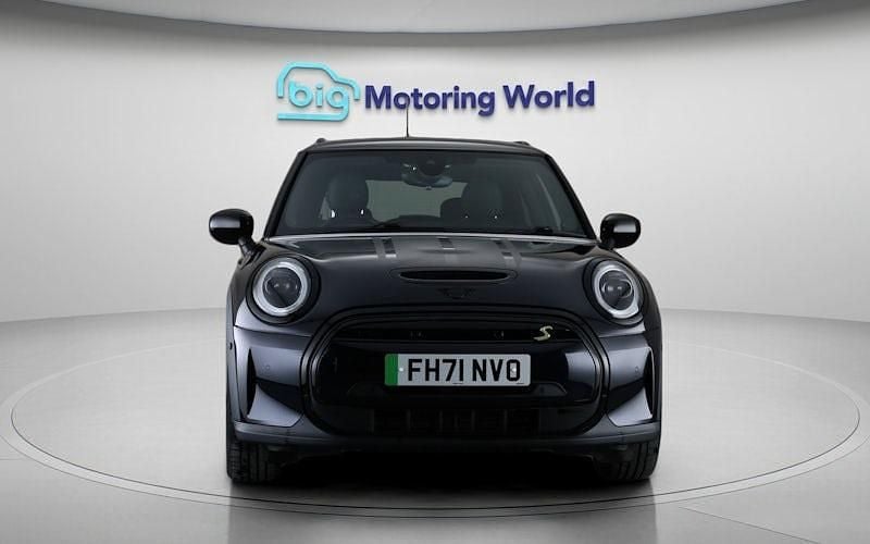 Used Mini Cooper Level 3 135 kW (184 HP) 2023 Hatchback