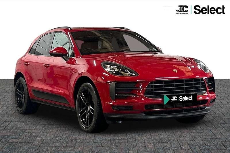 Used Porsche Macan 241 HP (177 kW) 2018 Red SUV