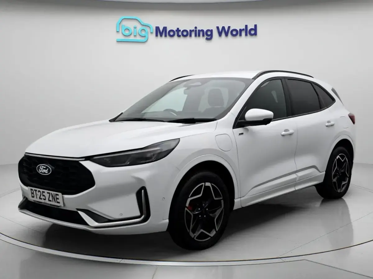 Used Ford Kuga ST-Line 240 HP (176 kW) 2025 SUV