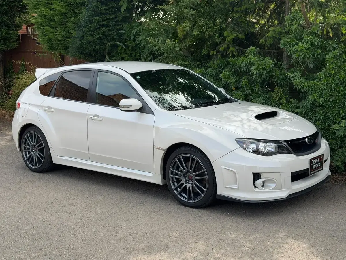 Used Subaru Impreza 296 HP (217 kW) 2010 White Hatchback