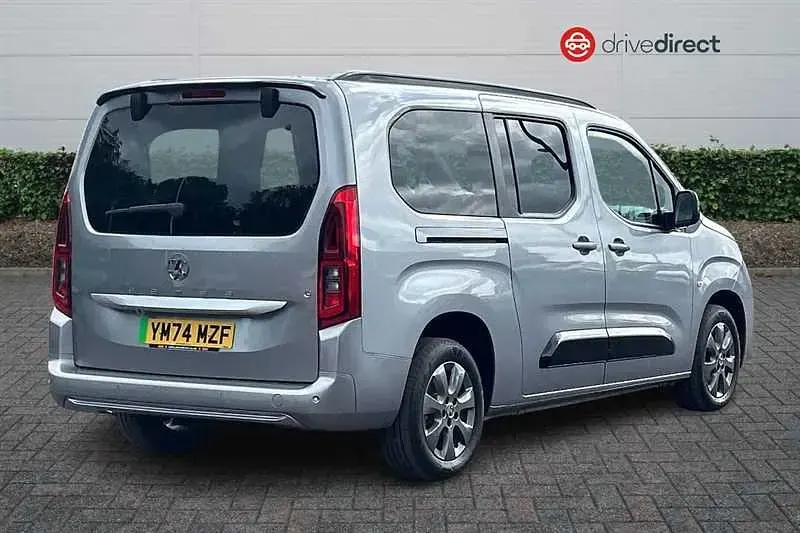 Used Vauxhall Combo Ultimate 100 kW (136 HP) 2024 Grey MPV