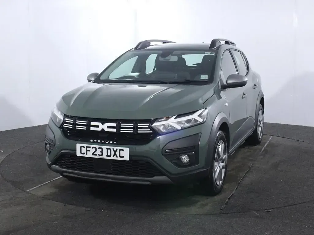 Used Dacia Sandero Expression 90 HP (66 kW) 2023 Green Hatchback