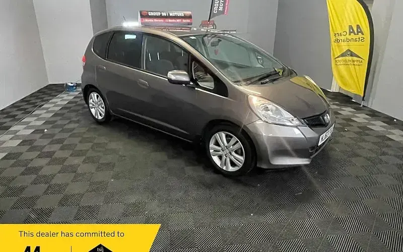 Used Honda Jazz ES 99 HP (72 kW) 2013 Hatchback