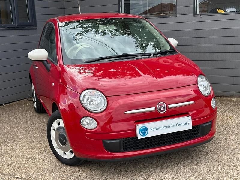 Red Used 2013 Fiat 500 S Hatchback | £2,995 (Good price) - Image 1/4