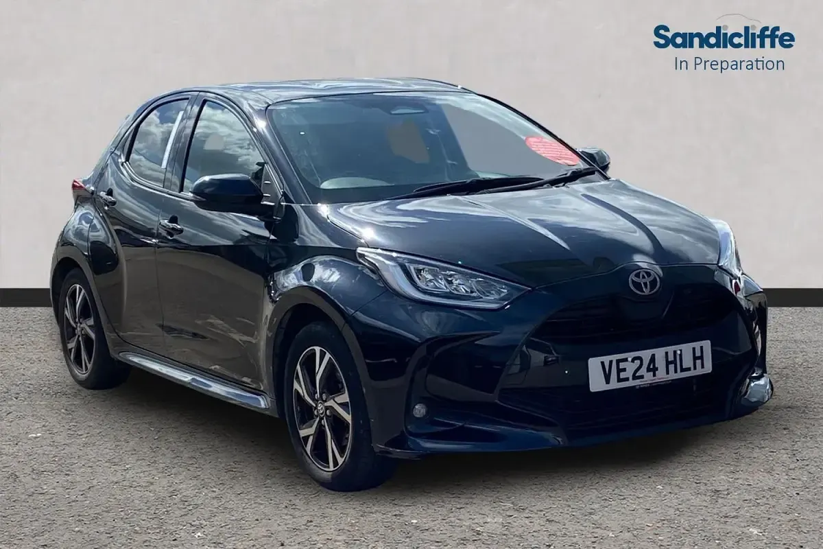 Used Toyota Yaris Hybrid Design 116 HP (85 kW) 2024 Hatchback