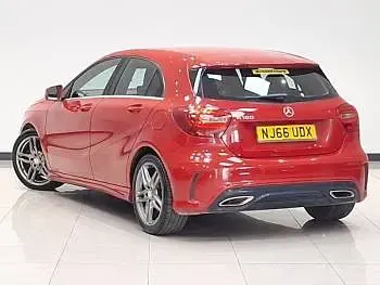 Used Mercedes A180 Executive 122 HP (89 kW) 2016 Red Hatchback