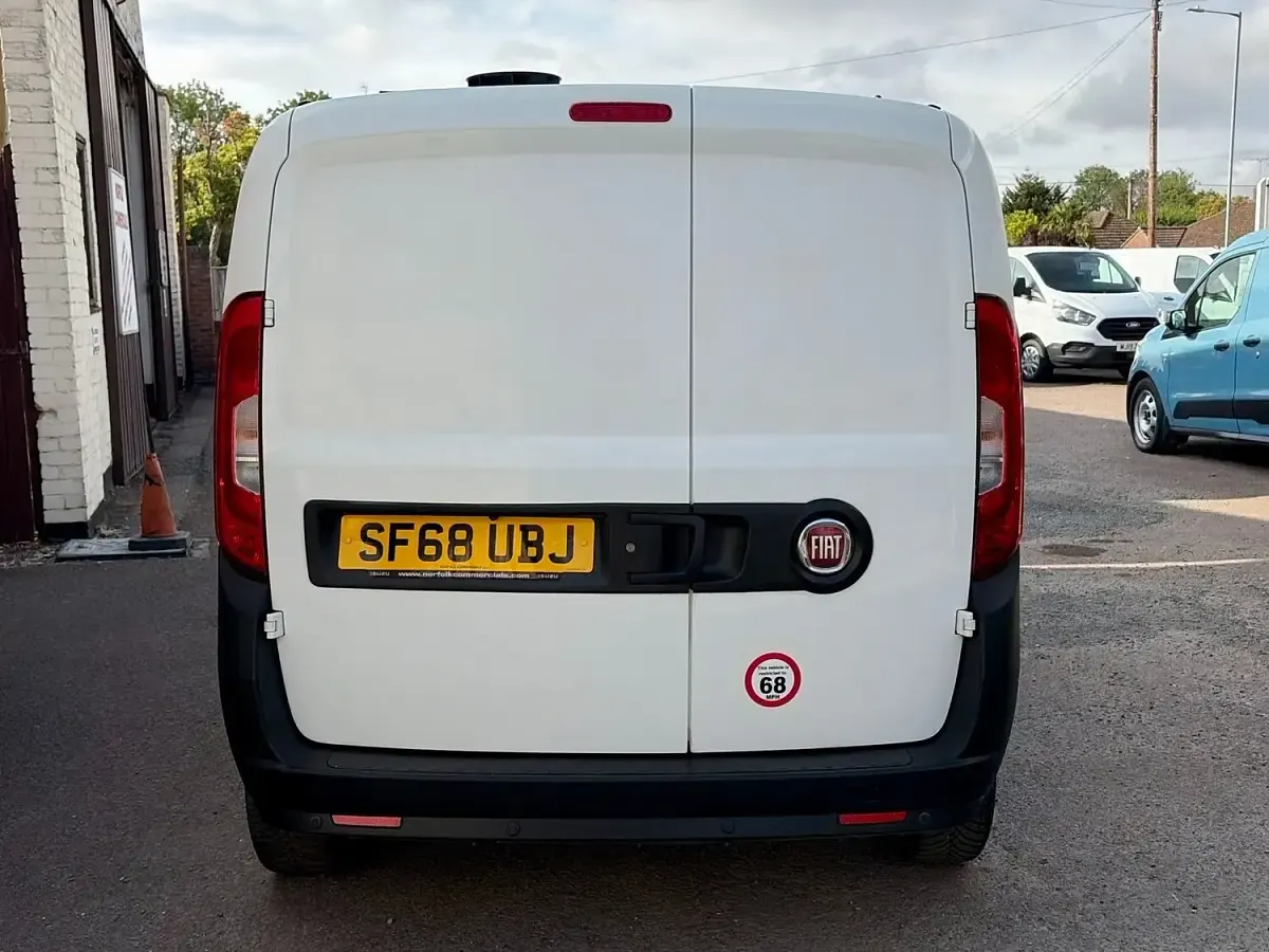 Used Fiat Doblò 2019 White MPV