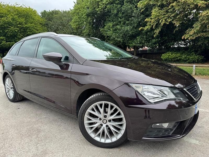 Purple Used 2019 Seat Leon SE Dynamic Estate | £4,350 (Fair price) - Image 1/4