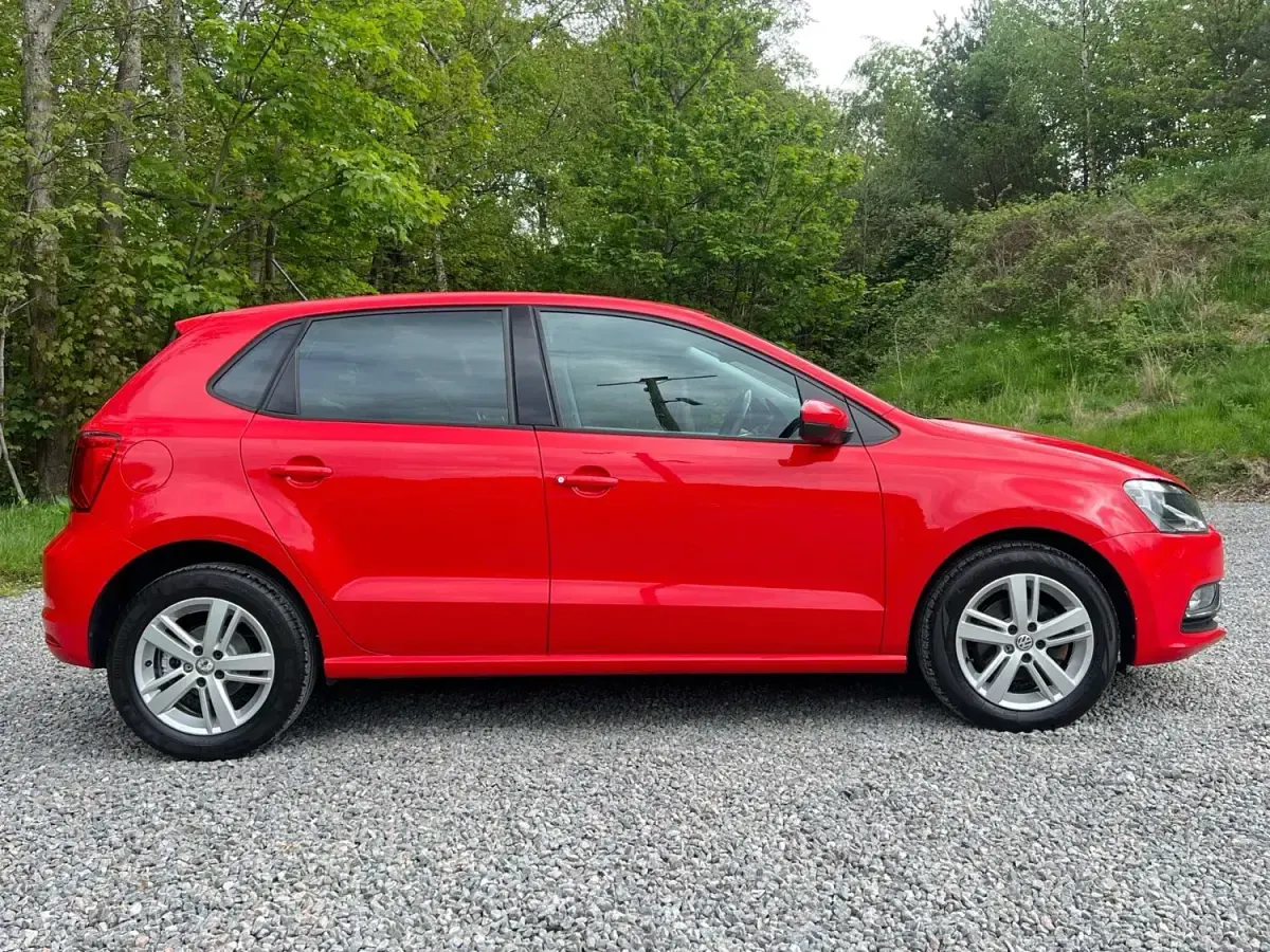 Begagnad VW Polo Edition 90 HK (66 kW) 2017 Röd Halvkombi