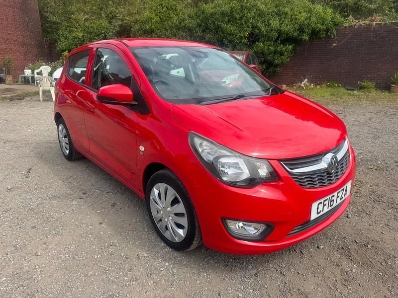 Red Used 2016 Vauxhall Viva Hatchback | £4,495 (Fair price) - Image 1/4