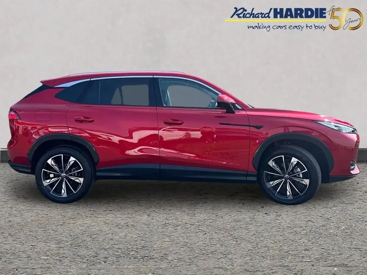 Used MG HS Trophy 167 HP (122 kW) 2025 Red SUV