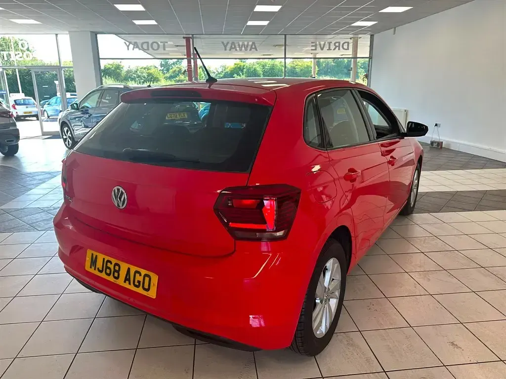 Used VW Polo SE 2018 Red Hatchback