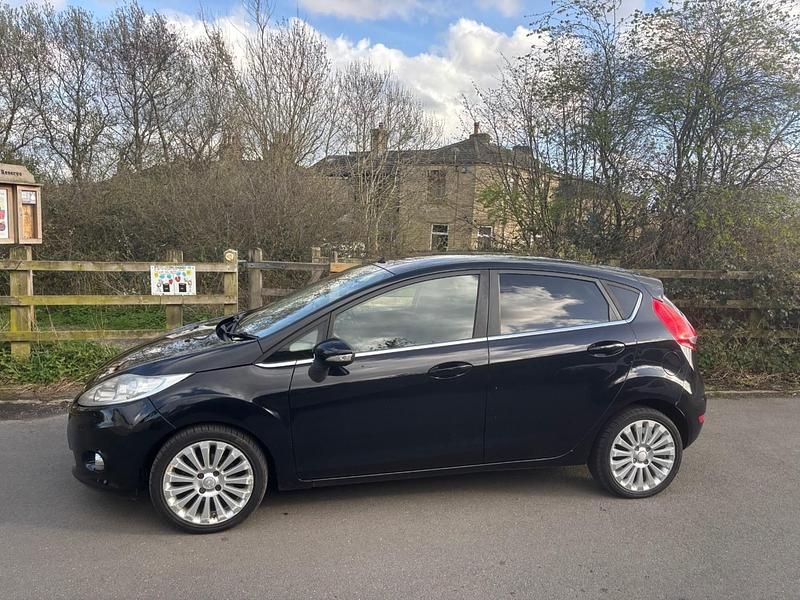 Used Ford Fiesta Titanium 96 HP (70 kW) 2009 Black Hatchback