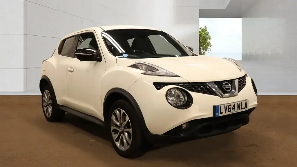 Used Nissan Juke Tekna 2014 White SUV