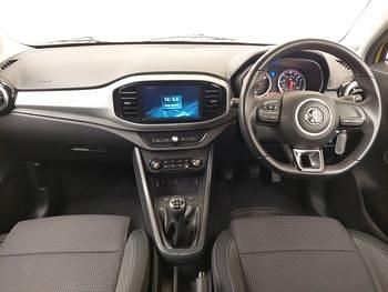 Used MG MG3 Excite 106 HP (77 kW) 2022 Yellow Hatchback