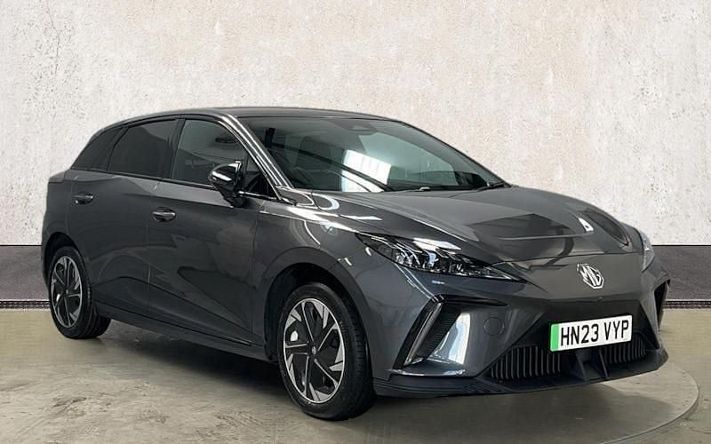 Used 2025 MG MG4 EV Trophy Hatchback | £14,390 (Good price) - Image 1/3