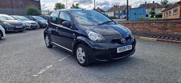 Black Used 2009 Toyota Aygo Hatchback | £4,490 (Fair price) - Image 1/1